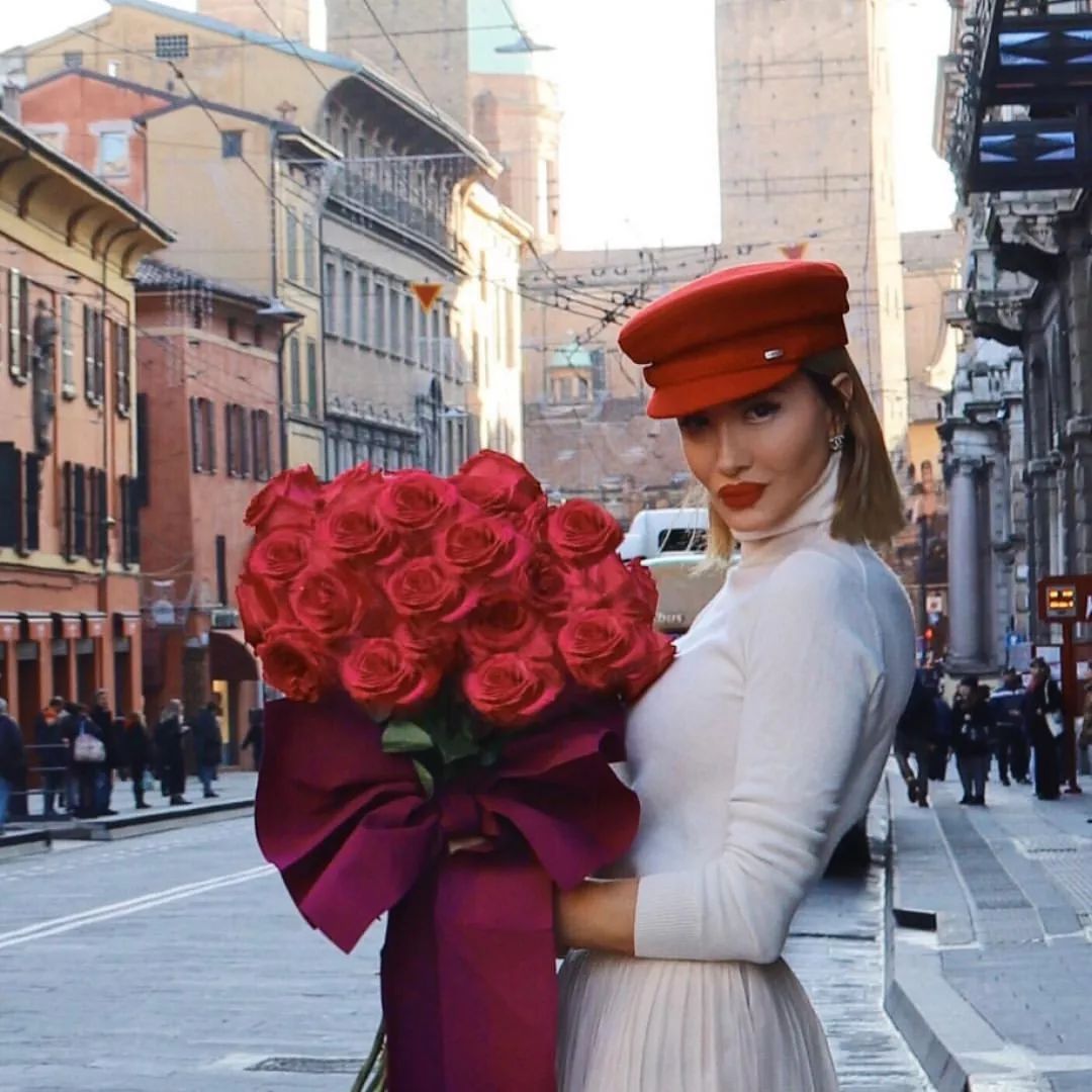 ins版安吉丽娜朱莉,你猜出她年龄算我输