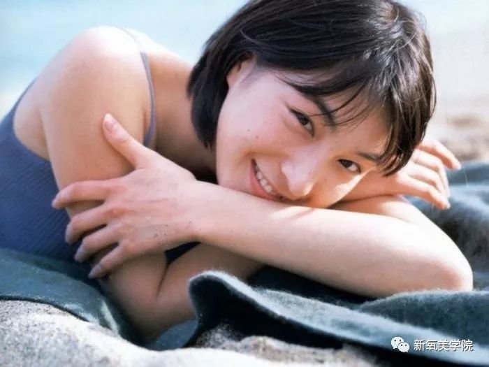 你和欧阳娜娜的短发相比差在哪儿？