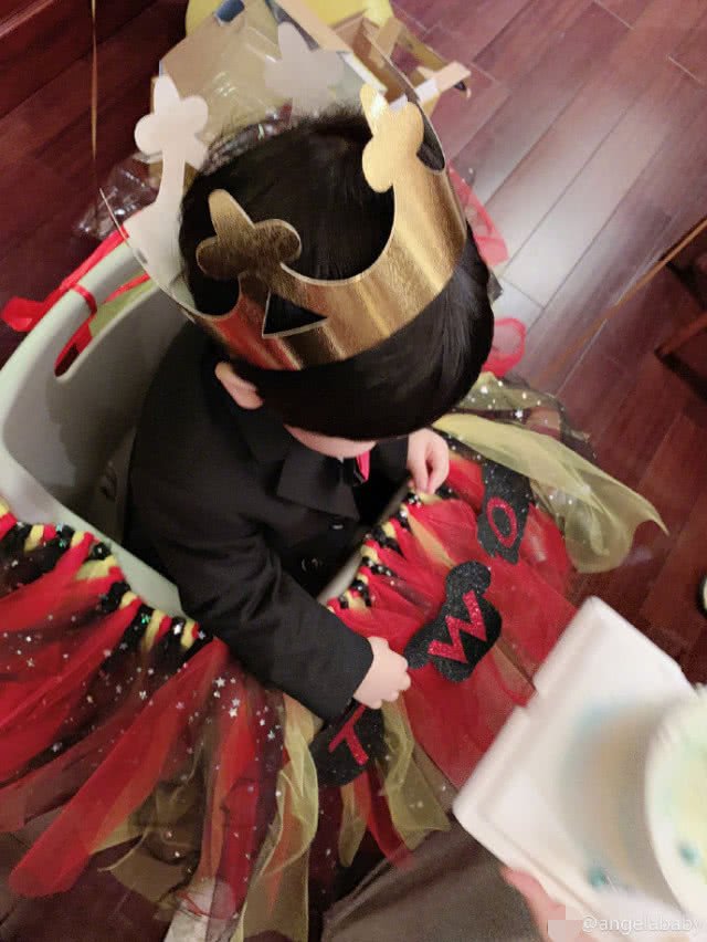 Baby希望猪年能休息陪儿子，还爆料儿子小动作非常可爱