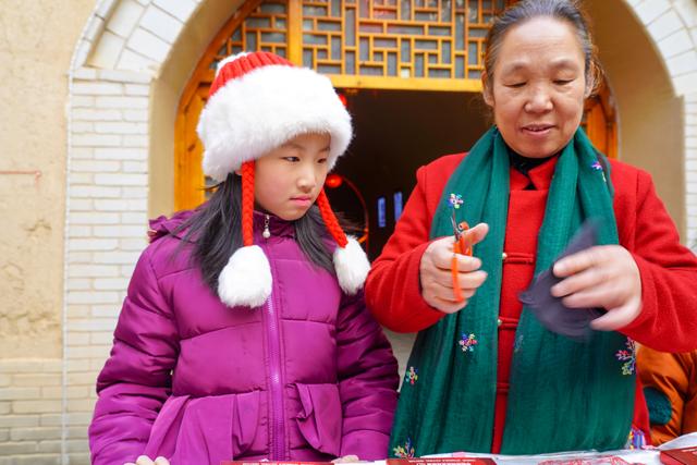 捶草印花、黑色剪纸、非遗陕州惊艳了女儿的寒假