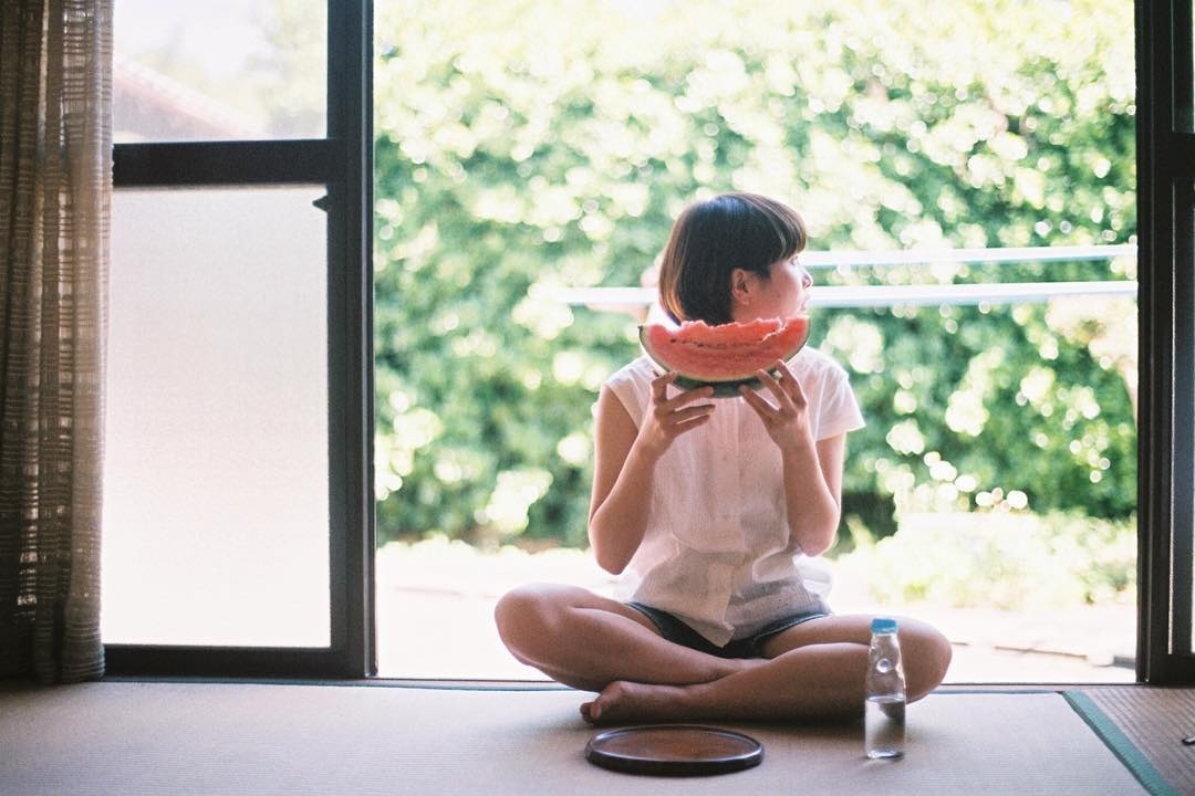 夏-窗边.jpg