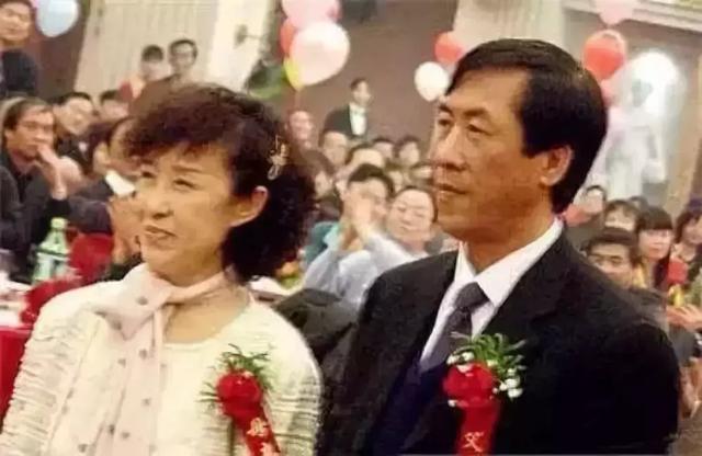 遗传是门技术活?古天乐挑父母优点长,陈冠希妈妈放现在都是网红