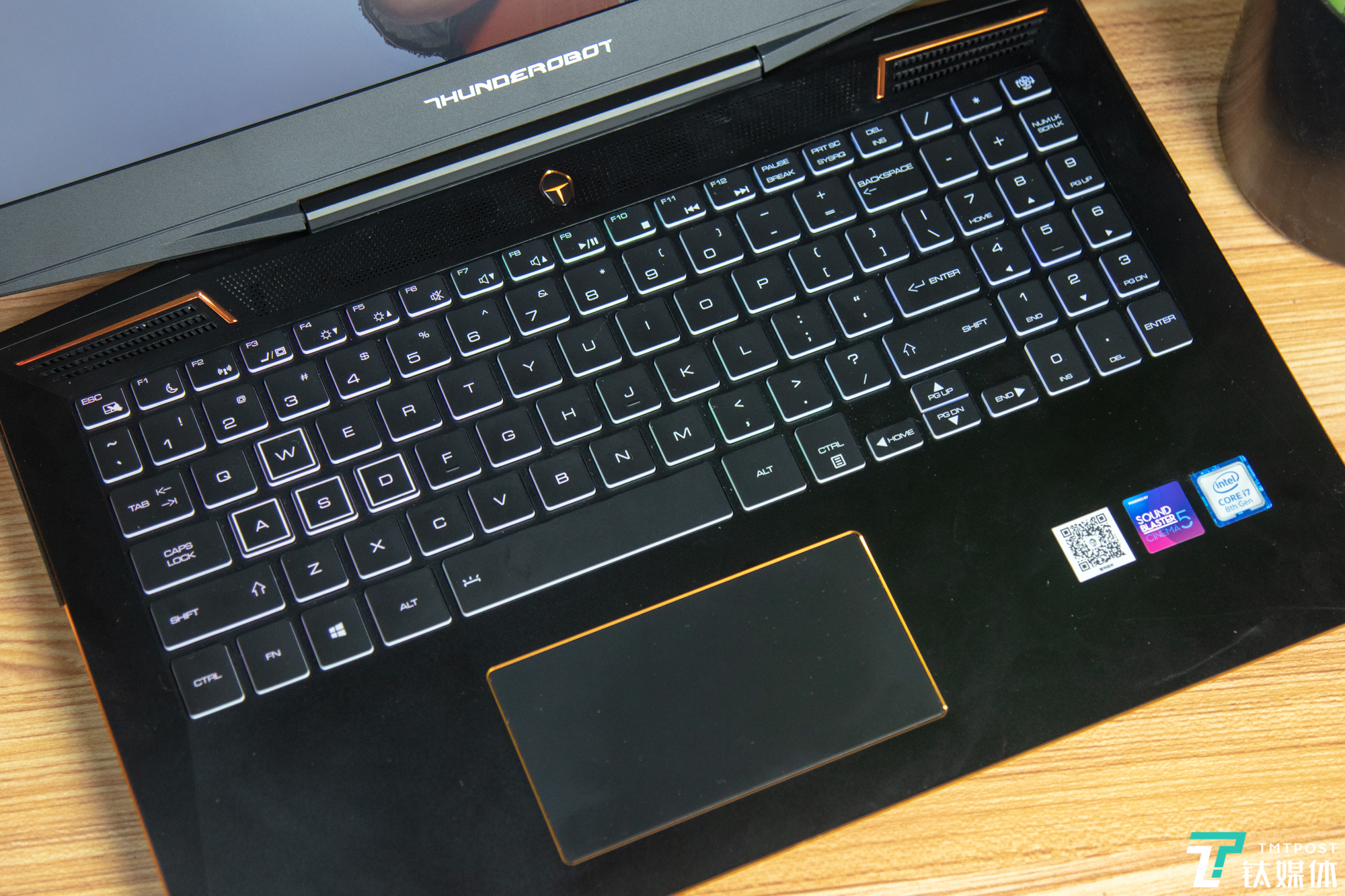 RTX 2070的便携形态，加入光追后的雷神911 Pro点起新技能 | 钛极客