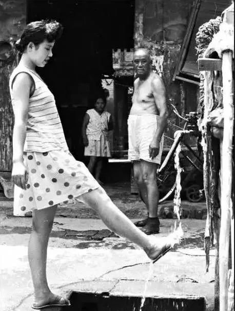 老照片:80年代最真实的城市生活,质朴无华,恍如隔世!