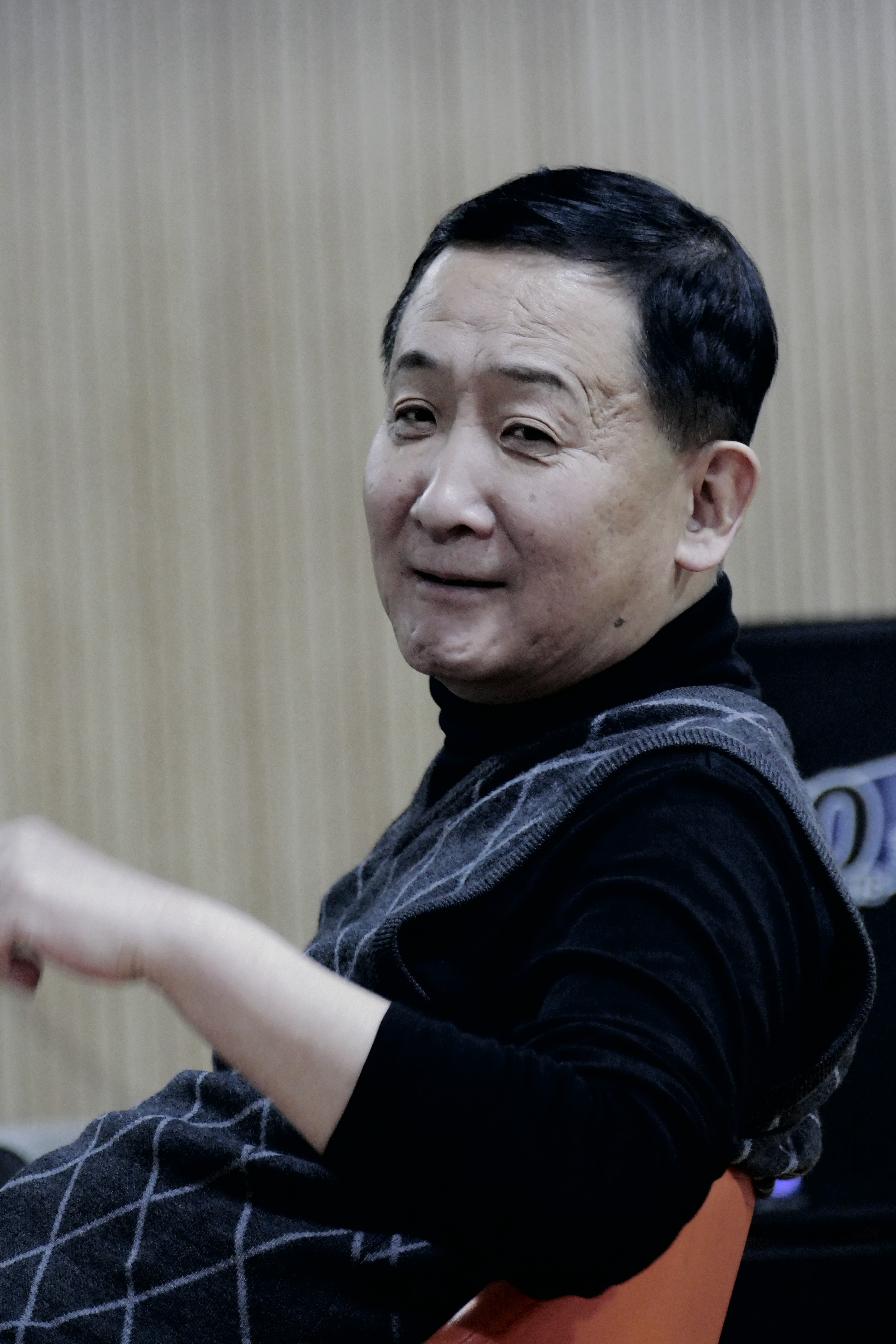 本命年首演话剧《除夕》,梁天要过把瘾