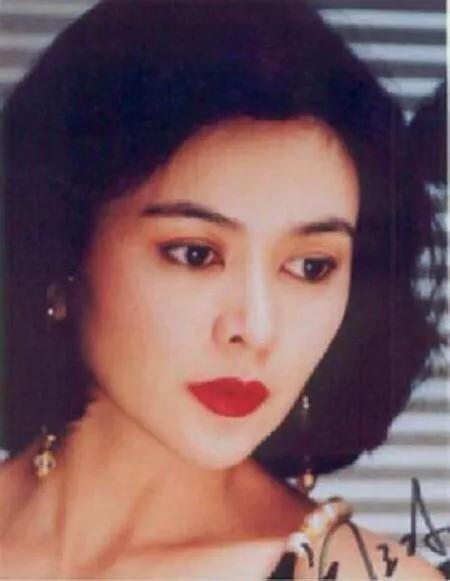 满清瓜尔佳氏专出美女,关之琳、周海媚、关晓彤各有各的美