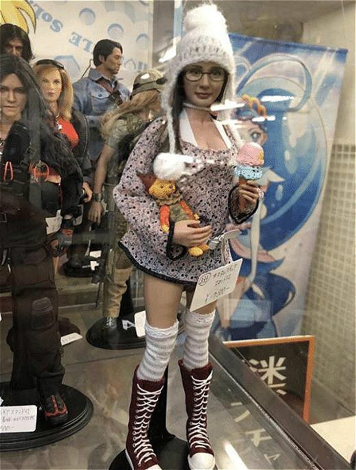 “杨幂娃娃”日本出售，买到之后才知真相，网友：口味有点重