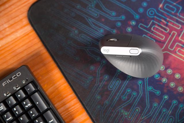 最佳办公鼠标?罗技 Logitech MX Vertical 垂直鼠标测评体验