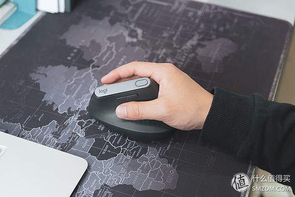 垂直鼠标好在哪?细品罗技 Logitech MX Vertical 人体工学鼠标独到之处