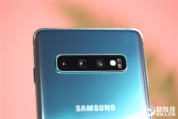 超感官全视屏旗舰！三星S10真机图赏