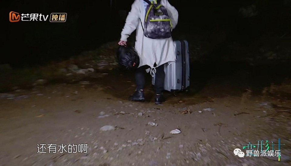 一个话痨，一个段子手，我发现了两个妙人儿…