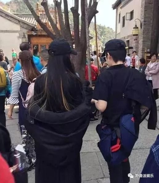 看着他俩订婚，有多少人被打脸了？