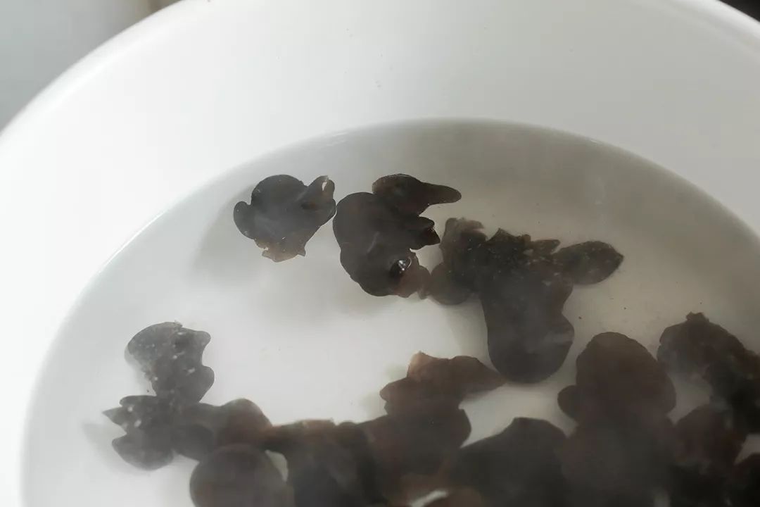 卤牛肉不入味？这一招你肯定没想到！