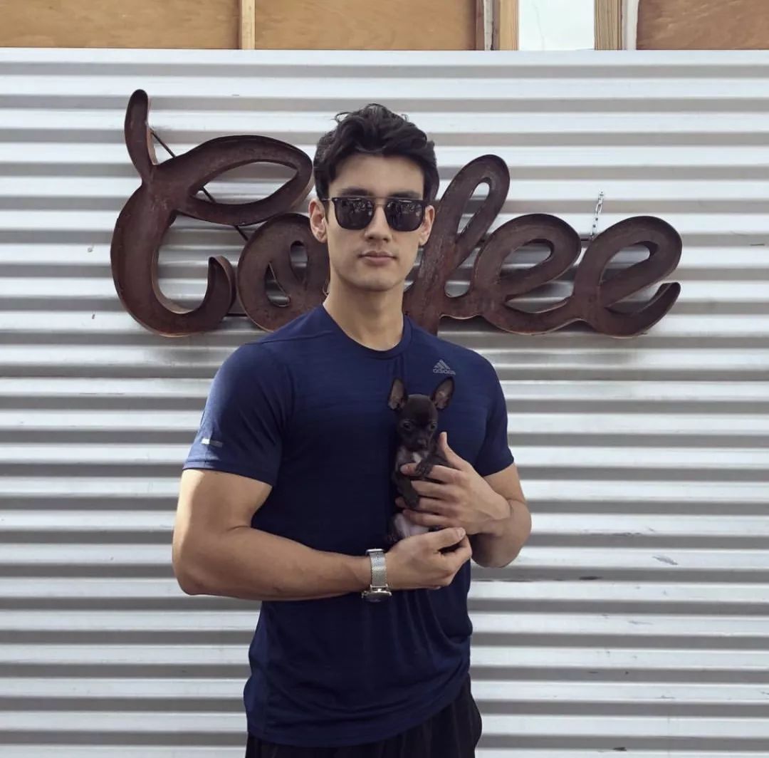 女人天下 正文 至于你们,希望可以在我和alex landi以及我们女儿的