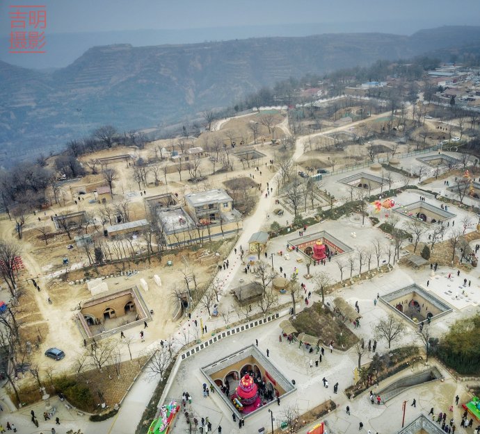 地平线下的古村落—陕州地坑院