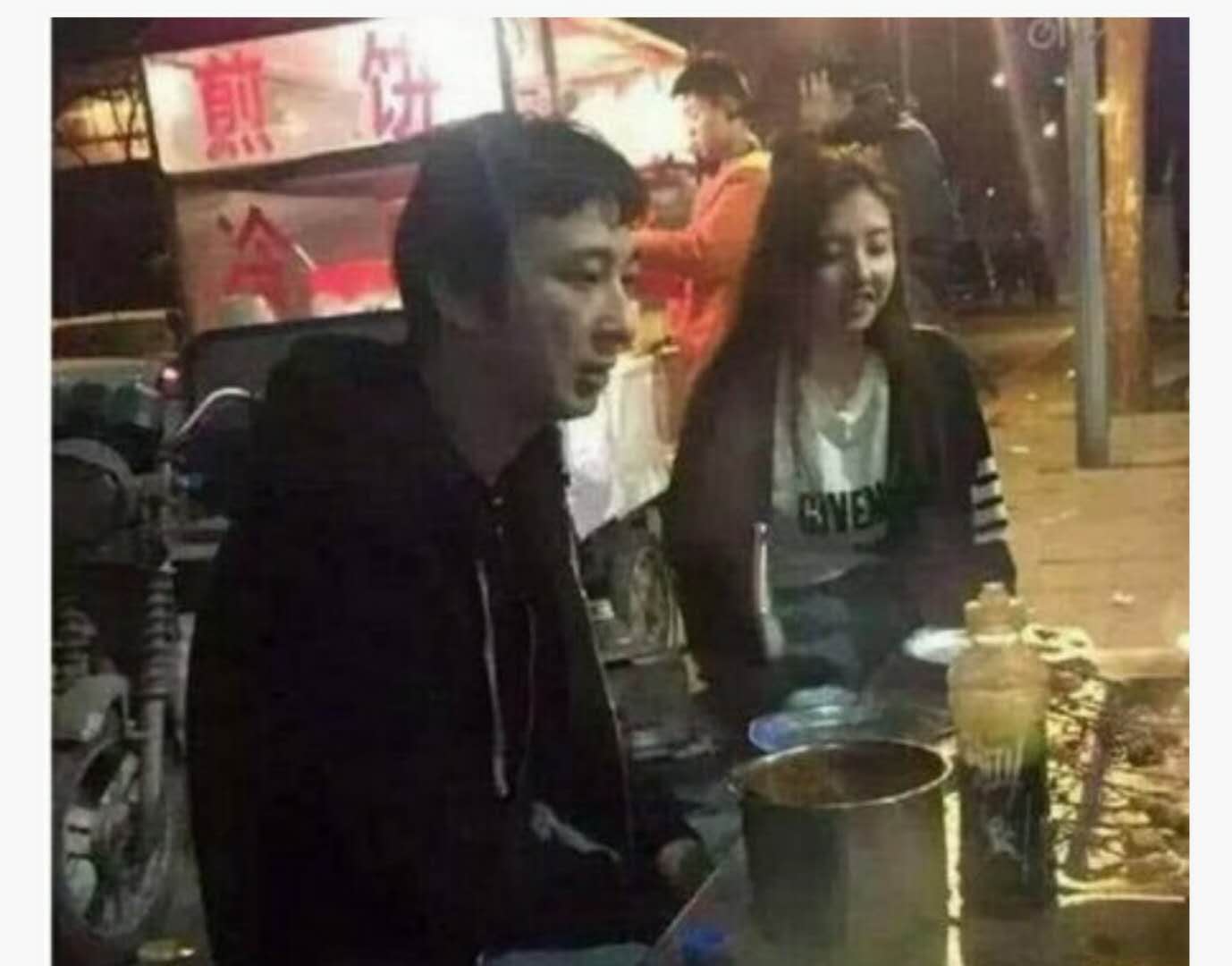 王思聪夜店被偶遇，据说一晚花的钱可付一套房子首付