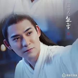 周渝民越老越丑,原因是因为颧骨外扩+嘴唇变薄?