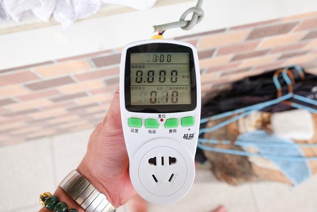 法乐5kg波轮洗衣机体验:专为小两口打造的定制小容量洗衣机!