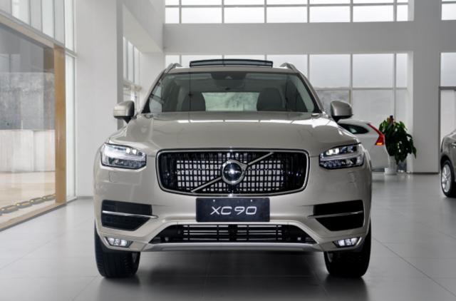 沃尔沃迎来新款SUV，外观再度升级，网友：对标德系豪车也不虚