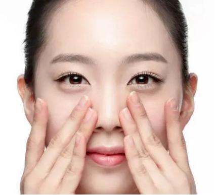 法令纹是衰老的表现,为什么年纪的女孩脸上都会有法令纹?