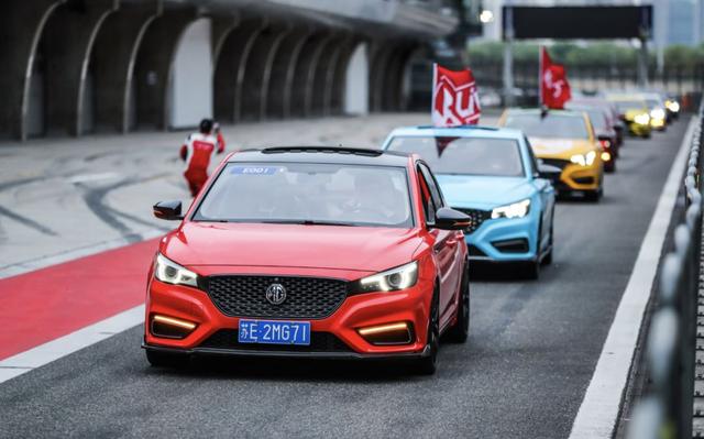 名爵狂飙F1赛道，中国汽车运动文化渐浓