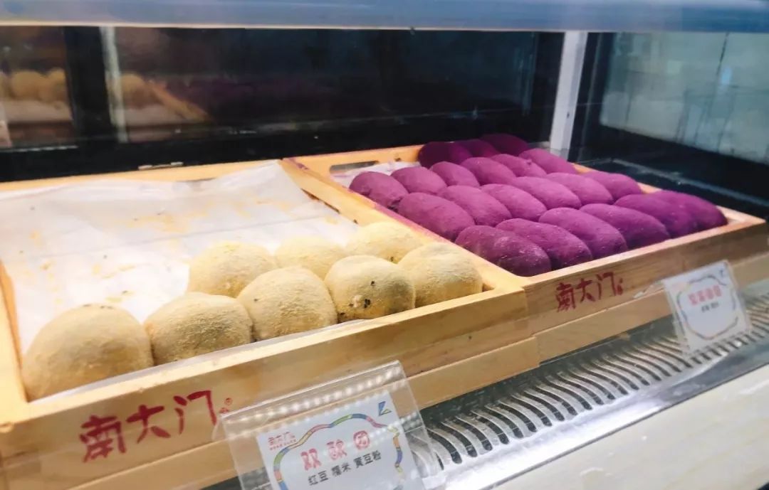 会呼吸的米糕,就开在那条排长队的街上...