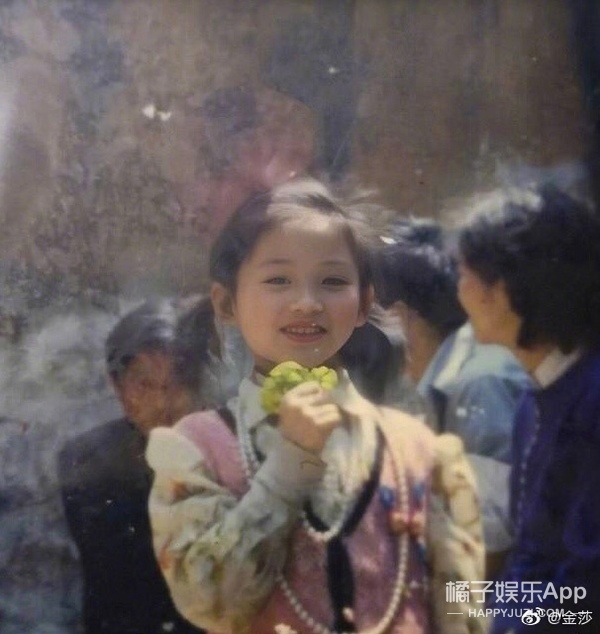 还记得《十八岁的天空》里的校花蓝菲琳吗？她现在长这样啦！