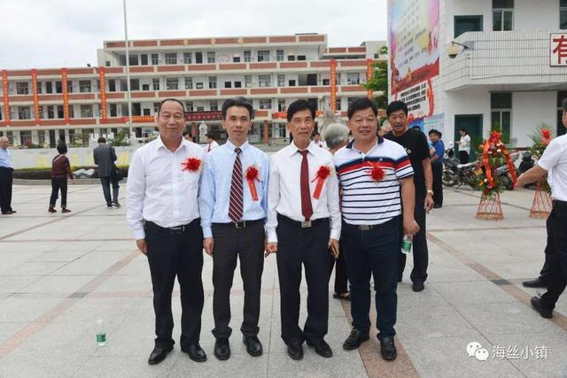 〖快讯〗杜振醉杜若鸿文化舘于泉州市马甲中学正式开舘!
