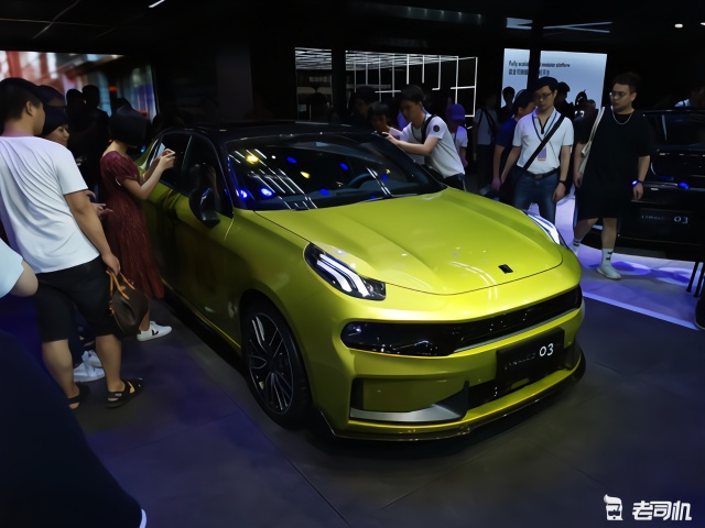 2019深港澳车展：领克03+正式亮相