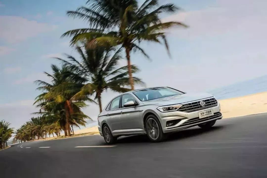 还是那个轿车之王，这次号称神车的速腾又出新花样了