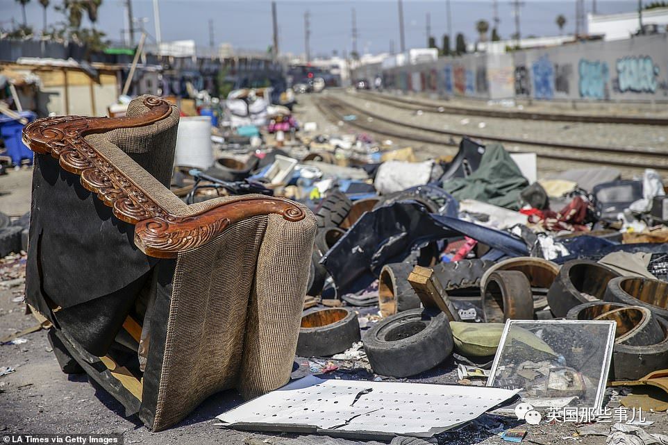 洛杉矶流浪汉街区垃圾堆成山，政府最近出的治理方案简直迷惑！__凤凰网