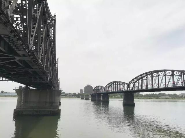 24小时丨丹东:一条大河波浪宽,眼大肚小真犯难