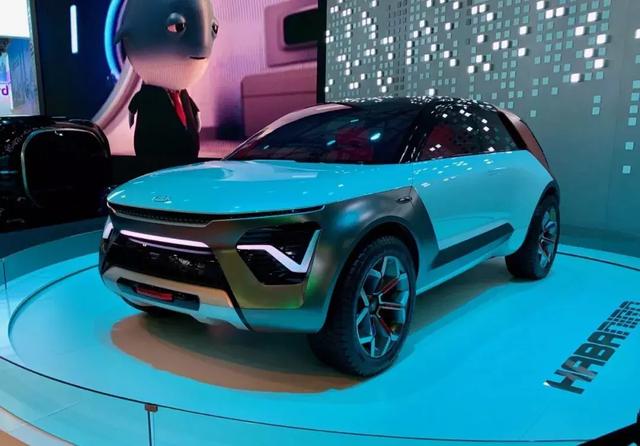 方向盘玩赛车游戏！这界CES展，连带着车企都开始“不务正业”了