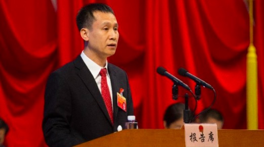 03 深圳市深宝实业股份有限公司董事,党委副书记,总经理; 2002.