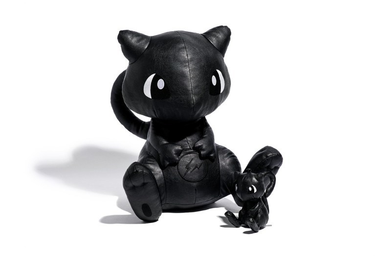 THUNDERBOLT PROJECT BY FRGMT & POKÃMON éåºå
¨æ°éå:registered:ãMewãç³»å