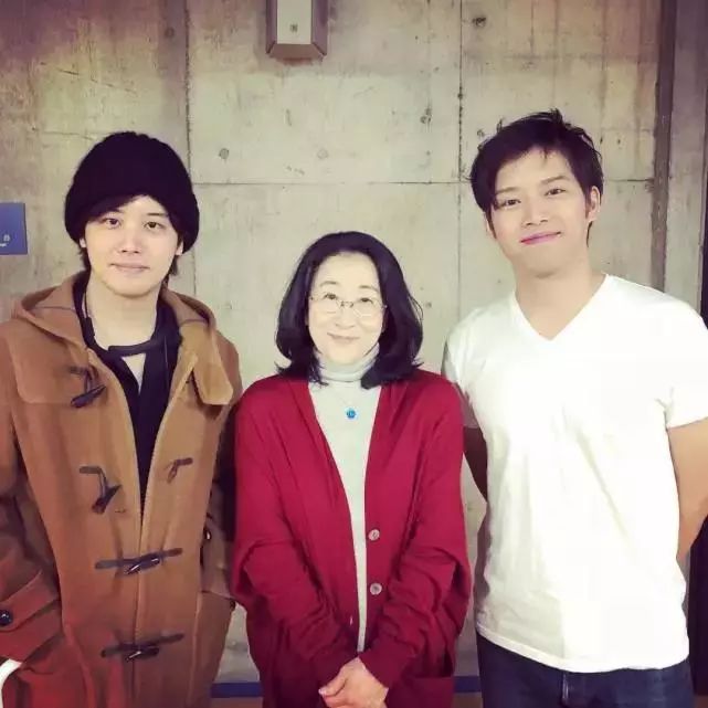 山口百惠和两爱子近照曝光,长子不知父母在中国很出名