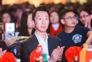 王思聪孙喆一张康阳,富二代为毛集体C位出道?