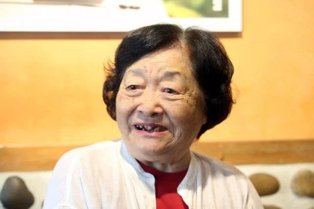 奔走相告（台湾首部电视剧女主82岁高龄仍坚持演戏，