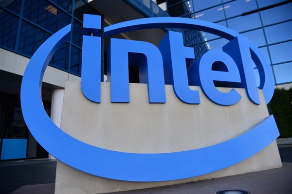 Intel正式推出创意设计PC：历时4年 百余款产品首发