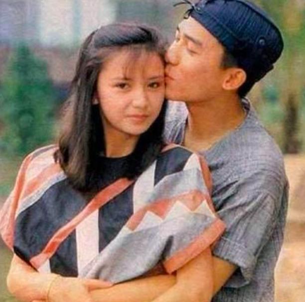 全香港的梦中情人，与梁朝伟分手3次后嫁富商，今53岁仍单身