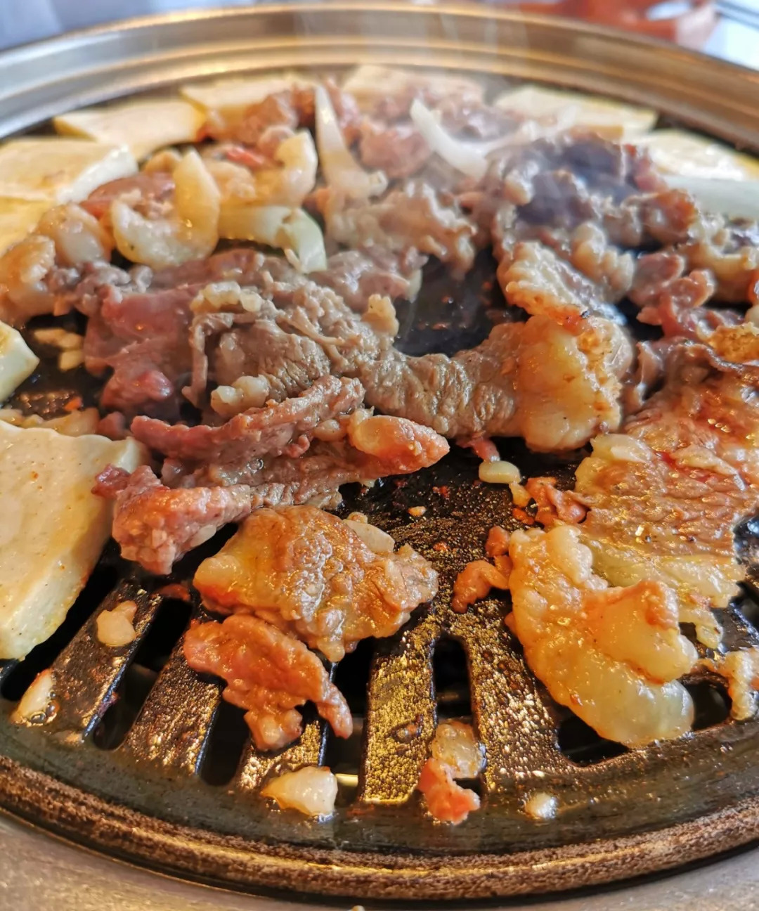 [平壤] 朝鮮特式烤鴨肉片：體驗北韓風味的烤肉大餐 - 小竹．旅活日誌