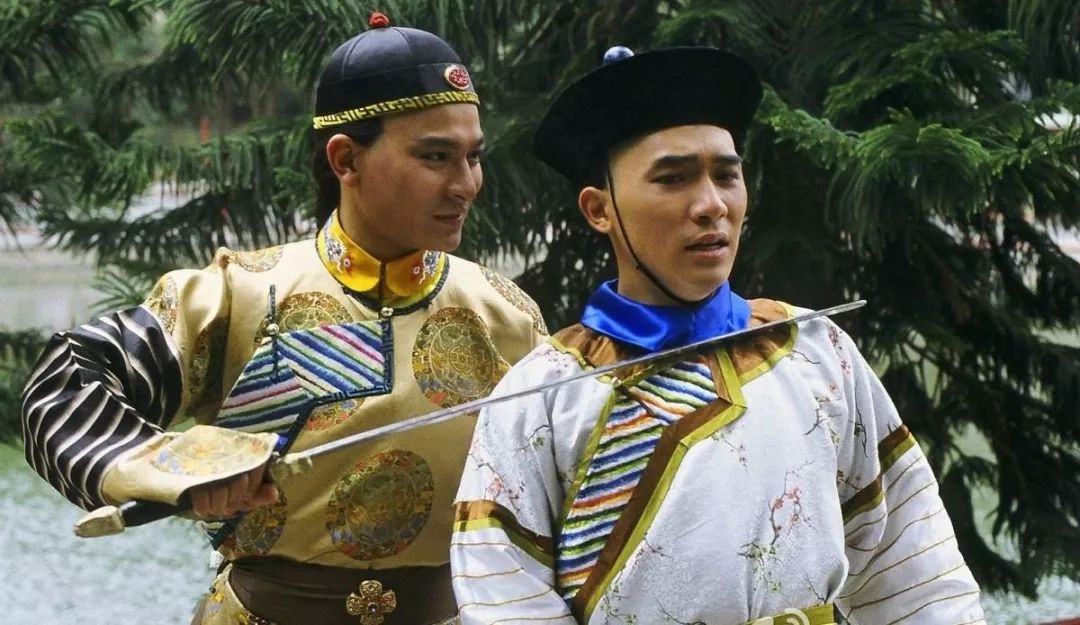 梁朝伟，一个三十年前就捅刀刘德华、卖友求荣的反骨仔？