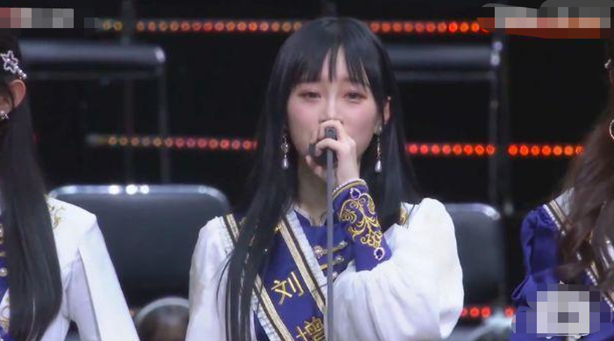 节目中狂放狠话，却备受网友喜欢，没人比她更“狂”蝉联冠军！