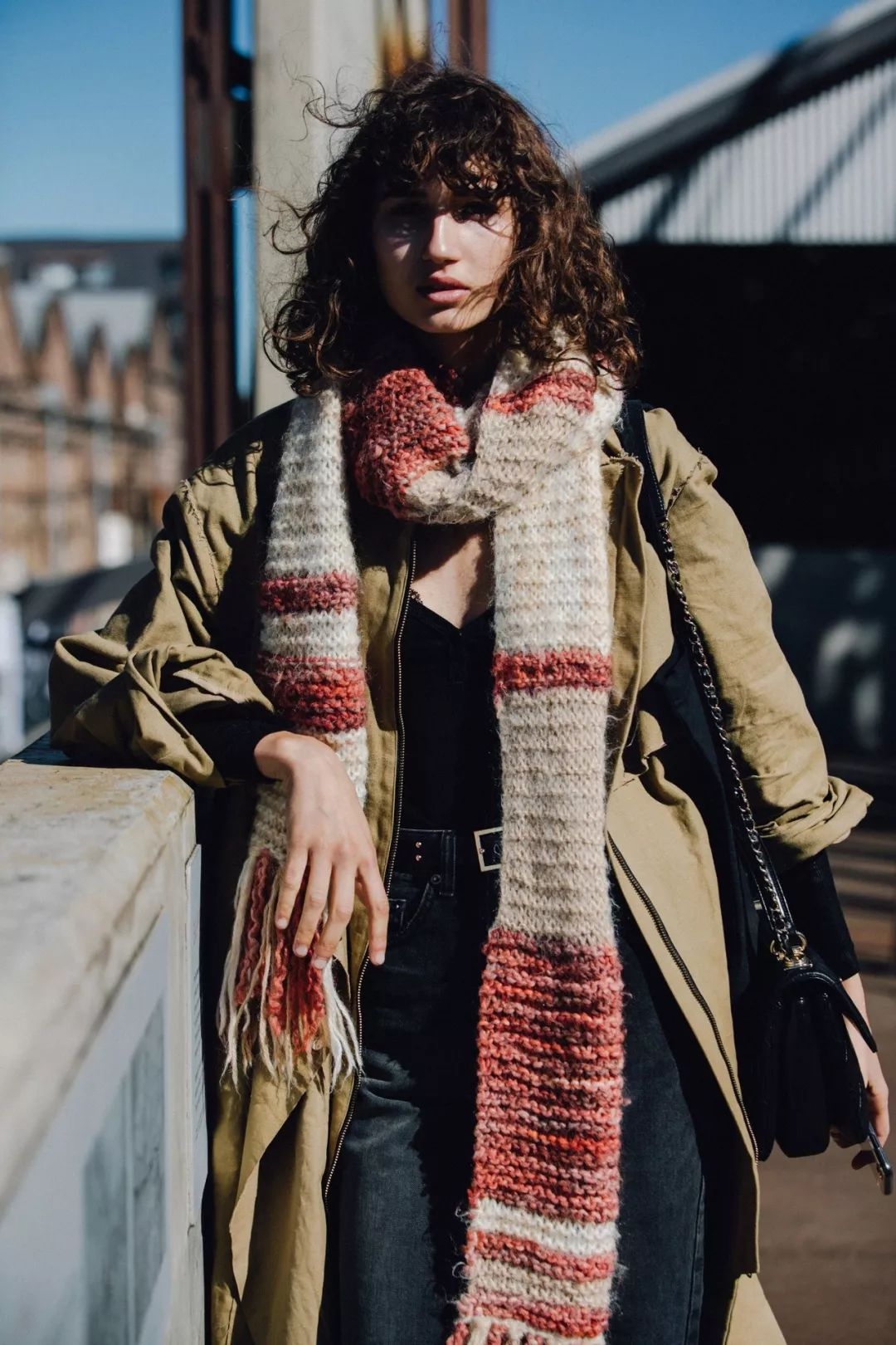 2018围巾流行这么系,气质保暖太时髦了!