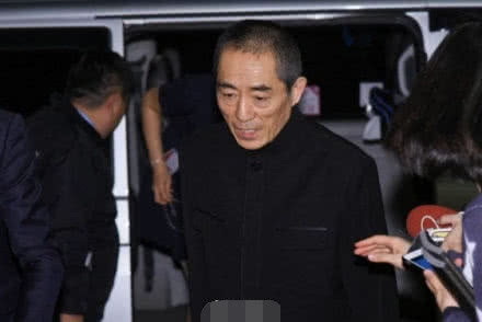金马奖事态升级：张艺谋和邓超自愿缺席晚宴，不吃饭也要硬气