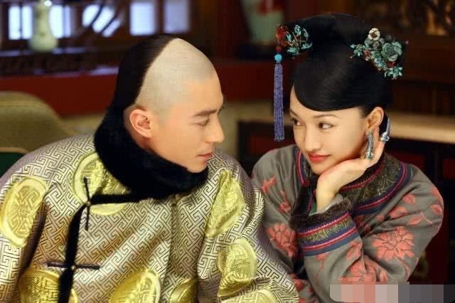 周迅霍建华突缺席台湾《如懿传》记者会，胡歌、邓超孙俪提前离台