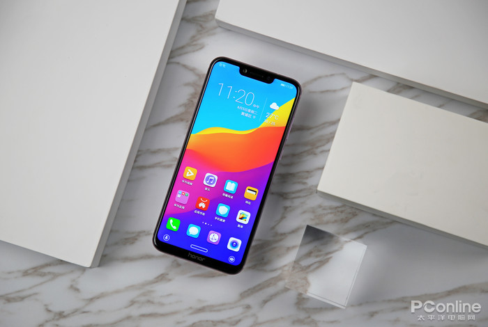 新闻汇：朱正廷力推荣耀10青春版，iPhone X救市