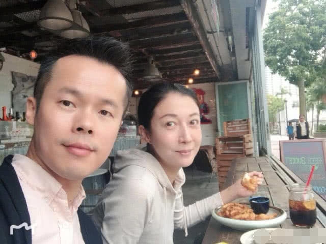 受女儿结婚影响，成龙首次被国外媒体指责：抛弃亲骨肉的失败者