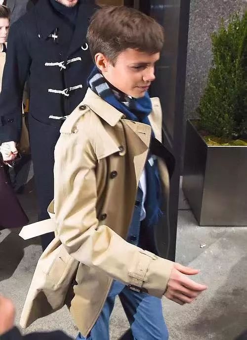 某女星不嫁富豪改嫁男演员，竟是怕孩子铁锤了她鼻子是整的？