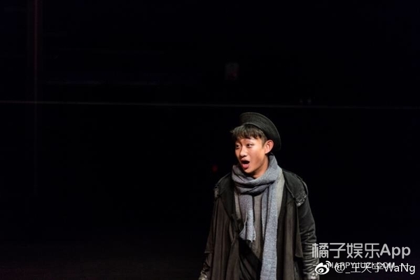 刘昊然大学同班同学的颜值都这种水平吗？